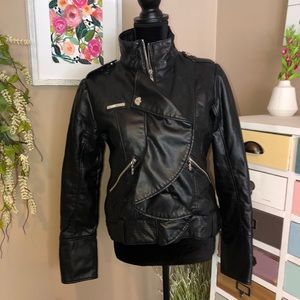 Deréon Leather Jacket w. Ruffle